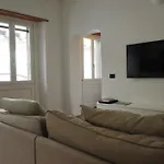 Antico E Moderno Al Centro Del Centro Di Milano