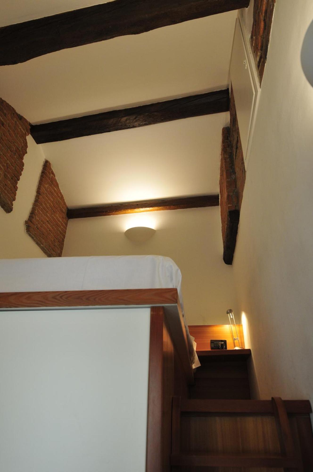 Appartement Antico E Moderno Al Centro Del Centro Di Milan